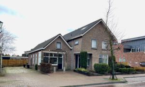 Nieuwleusen, Burg.Backxlaan 6